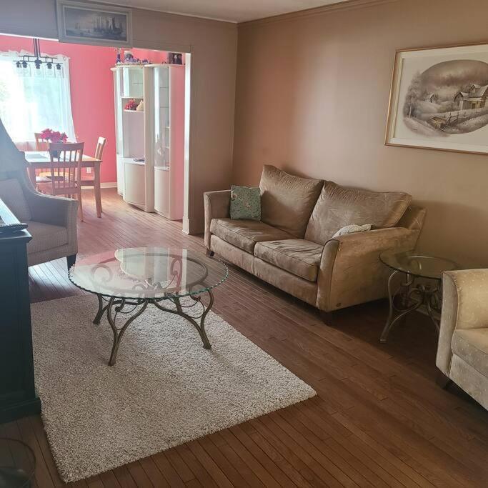 Appartement Entire 9 Person House With Sky Light *
