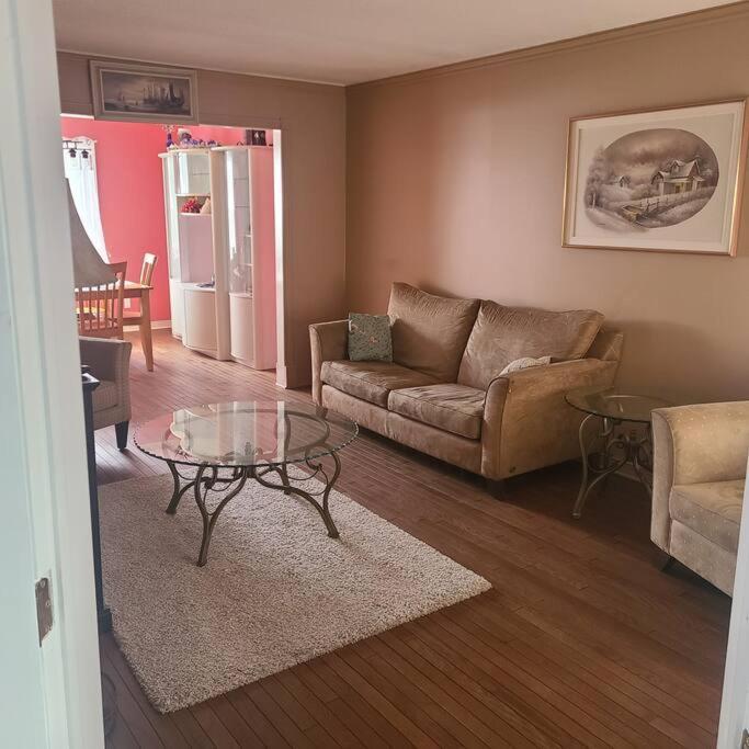 Appartement Entire 9 Person House With Sky Light Ottawa