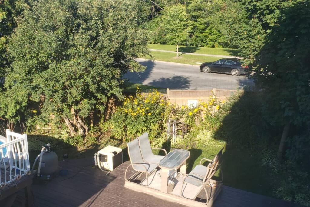 Entire 9 Person House With Sky Light Ottawa