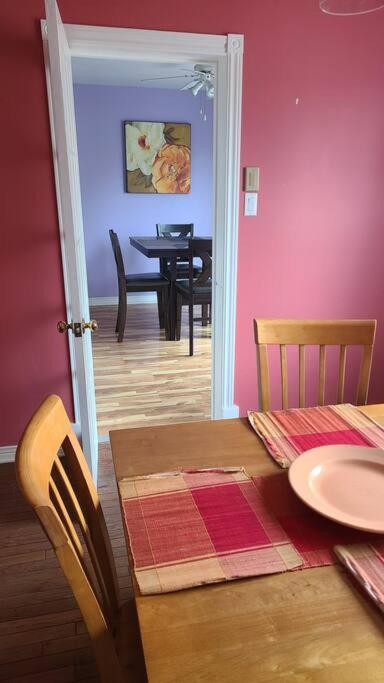 Appartement Entire 9 Person House With Sky Light Ottawa